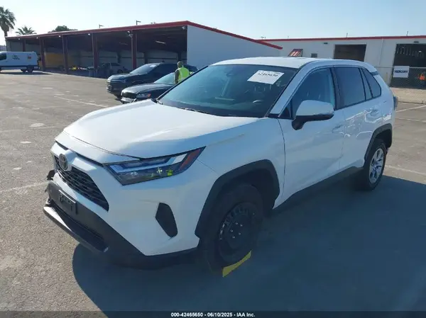 2T3G1RFV0PC327864 2023 TOYOTA RAV 4 - Image 2