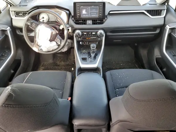2T3G1RFV1KW028049 2019 TOYOTA RAV 4 - Image 8