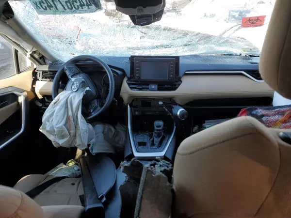 2T3G1RFV2KC013660 2019 TOYOTA RAV 4 - Image 8