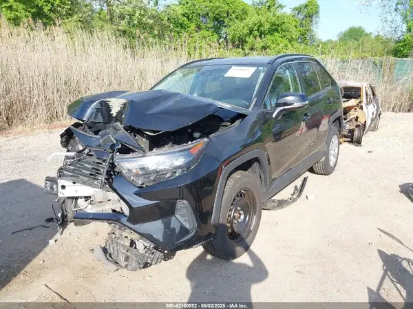 2T3G1RFV2LW138190 2020 TOYOTA RAV 4 - Image 2