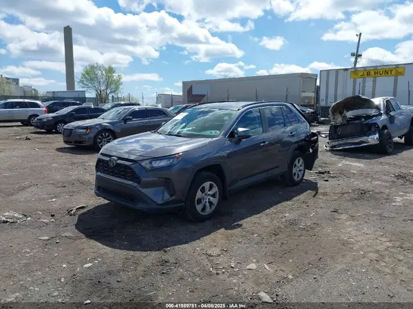 2T3G1RFV2MW145562 2021 TOYOTA RAV 4 - Image 2