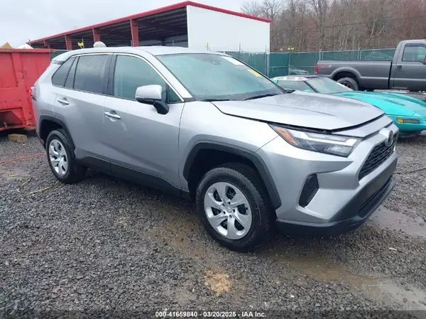 2T3G1RFV2RC458961 2024 TOYOTA RAV 4 - Image 1