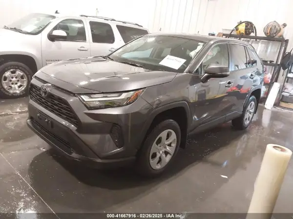 2T3G1RFV2RC476022 2024 TOYOTA RAV 4 - Image 2