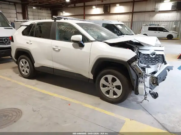 2T3G1RFV2RW460403 2024 TOYOTA RAV 4 - Image 1