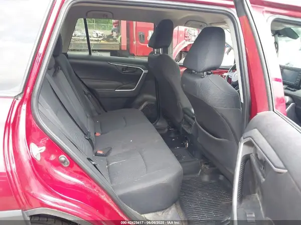2T3G1RFV3KW022401 2019 TOYOTA RAV 4 - Image 8