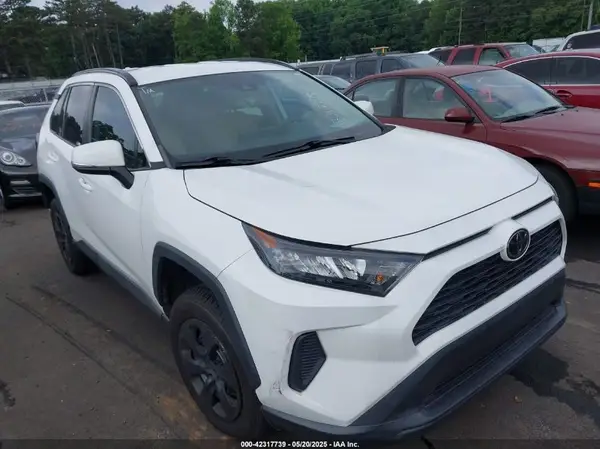 2T3G1RFV3MC170262 2021 TOYOTA RAV 4 - Image 1