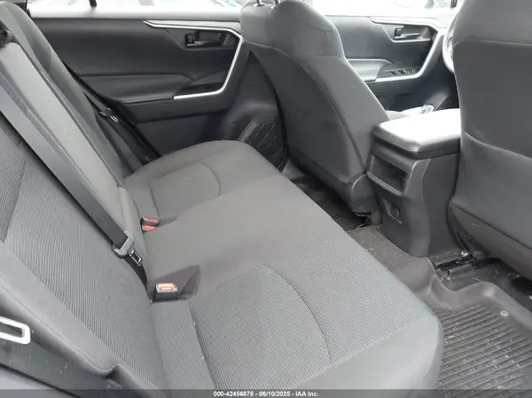 2T3G1RFV3MC252332 2021 TOYOTA RAV 4 - Image 8