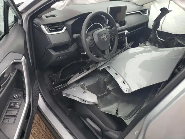 2T3G1RFV4SW550299 2025 TOYOTA RAV 4 - Image 8