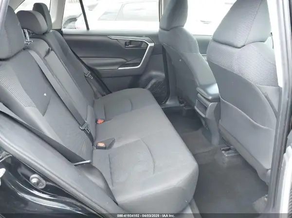 2T3G1RFV7KC036285 2019 TOYOTA RAV 4 - Image 8
