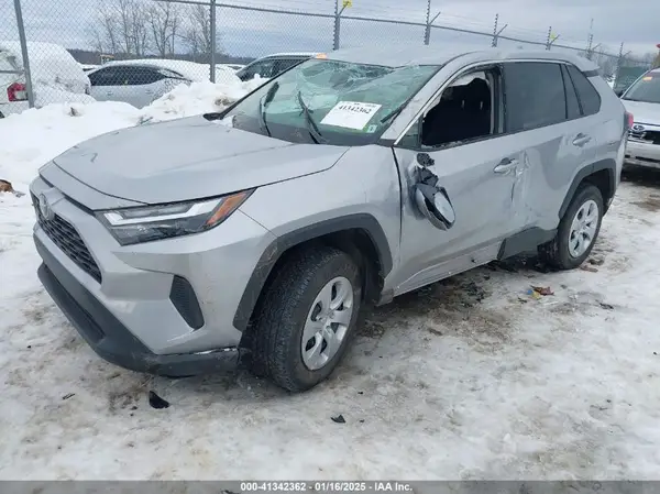 2T3G1RFV7RC414650 2024 TOYOTA RAV 4 - Image 2