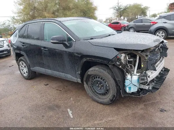 2T3G1RFV8MW214304 2021 TOYOTA RAV 4 - Image 1