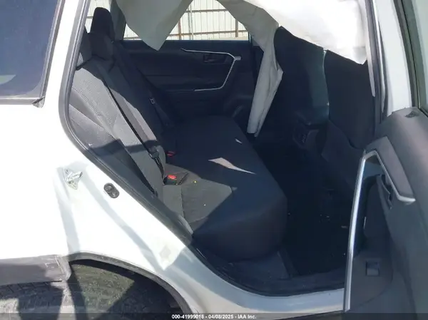 2T3G1RFV8NC257124 2022 TOYOTA RAV 4 - Image 8