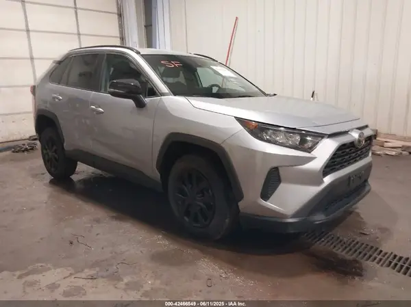 2T3G1RFV9MC170363 2021 TOYOTA RAV 4 - Image 1