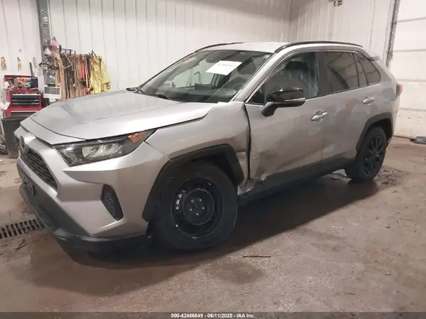 2T3G1RFV9MC170363 2021 TOYOTA RAV 4 - Image 2