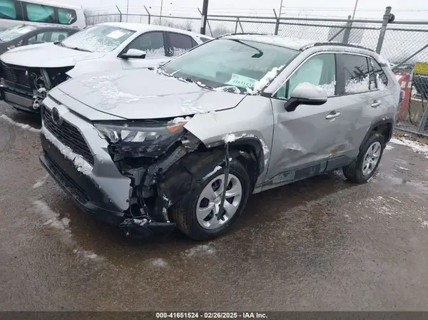 2T3G1RFVXMC156424 2021 TOYOTA RAV 4 - Image 2