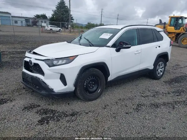 2T3G1RFVXMW217592 2021 TOYOTA RAV 4 - Image 2