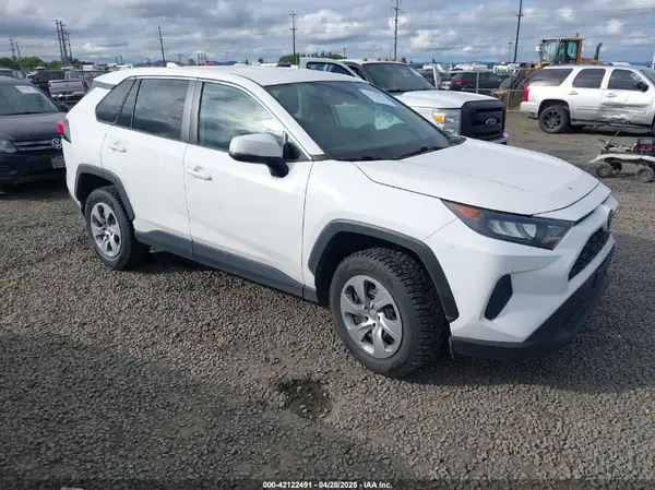 2T3G1RFVXNC275270 2022 TOYOTA RAV 4 - Image 1