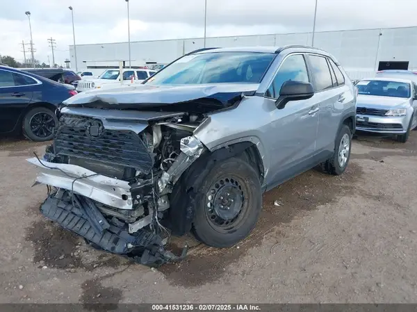 2T3H1RFV0KW040813 2019 TOYOTA RAV 4 - Image 2