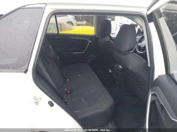 2T3H1RFV0KW053450 2019 TOYOTA RAV 4 - Image 8