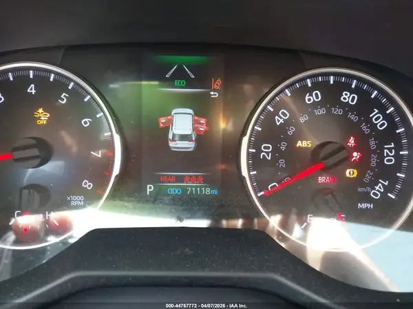 2020 TOYOTA RAV 4 auction photo 7