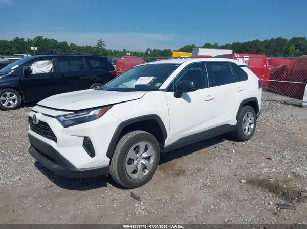 2T3H1RFV0RW310441 2024 TOYOTA RAV 4 - Image 2