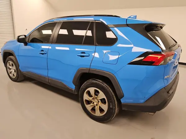 2T3H1RFV1KC004677 2019 TOYOTA RAV 4 - Image 2