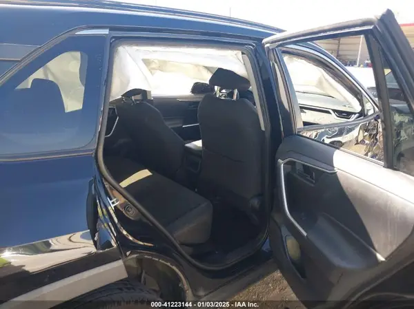 2T3H1RFV1KC007305 2019 TOYOTA RAV 4 - Image 8