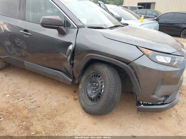 2020 TOYOTA RAV 4 auction photo 6
