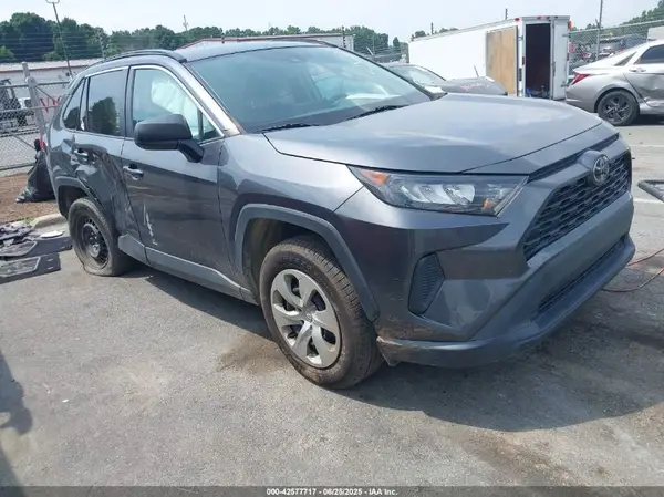 2T3H1RFV1MC112946 2021 TOYOTA RAV 4 - Image 1