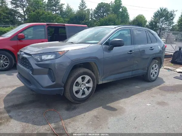 2T3H1RFV1MC112946 2021 TOYOTA RAV 4 - Image 2
