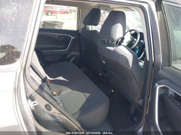 2T3H1RFV1MC165498 2021 TOYOTA RAV 4 - Image 8