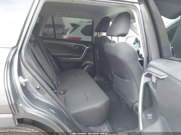2T3H1RFV1MW150613 2021 TOYOTA RAV 4 - Image 8