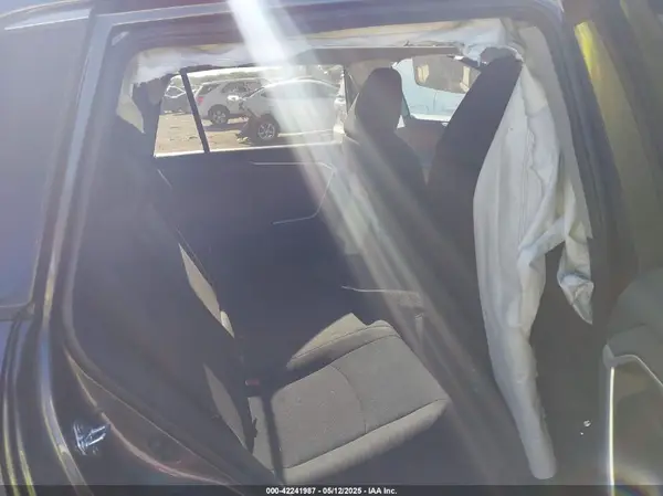 2T3H1RFV1NC184098 2022 TOYOTA RAV 4 - Image 8