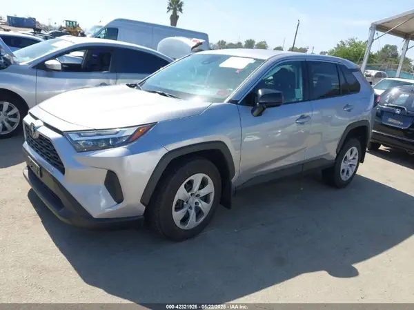 2T3H1RFV1RC293277 2024 TOYOTA RAV 4 - Image 2