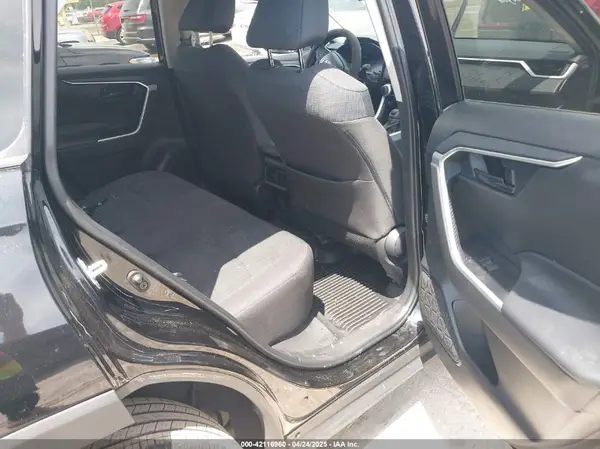 2T3H1RFV1RW312702 2024 TOYOTA RAV 4 - Image 8