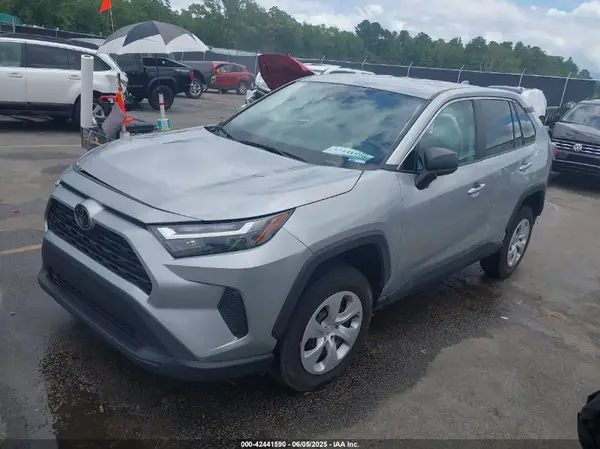 2T3H1RFV1RW330858 2024 TOYOTA RAV 4 - Image 2