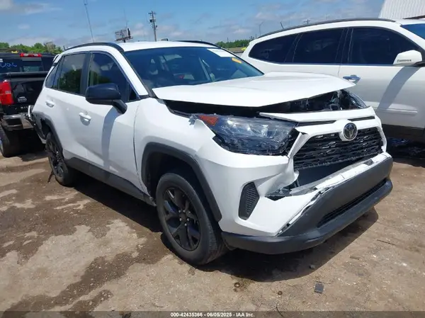 2T3H1RFV2MC136138 2021 TOYOTA RAV 4 - Image 1