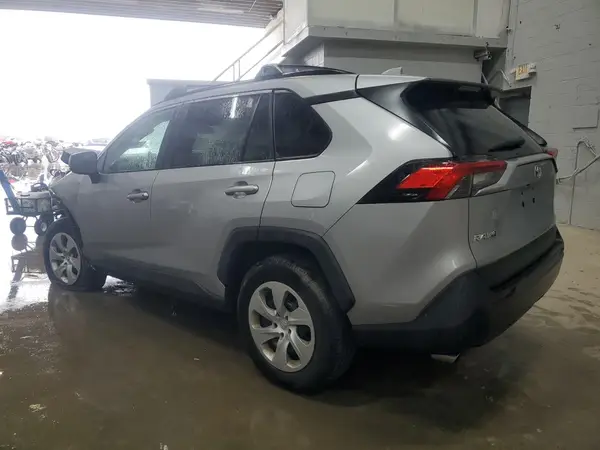 2T3H1RFV2MC156342 2021 TOYOTA RAV 4 - Image 2