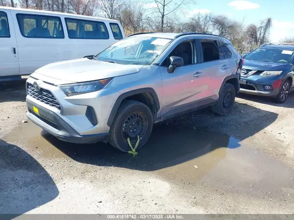 2T3H1RFV2MW128538 2021 TOYOTA RAV 4 - Image 2