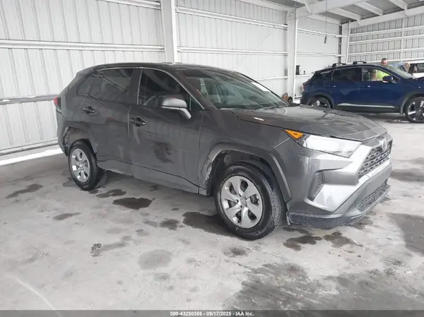 2T3H1RFV2NW235820 2022 TOYOTA RAV 4 - Image 1