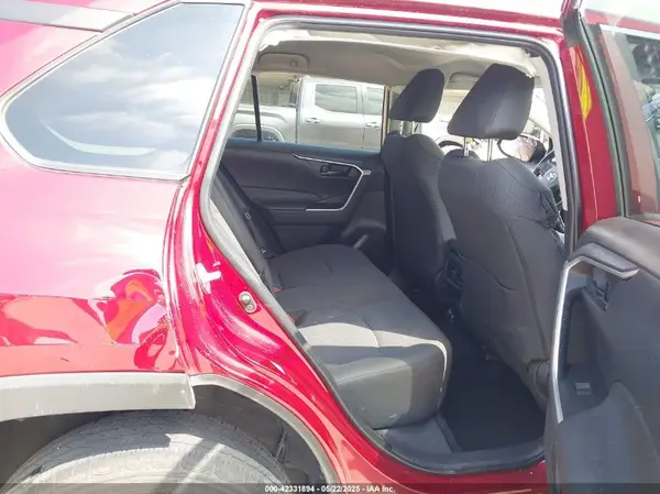 2T3H1RFV2RW301160 2024 TOYOTA RAV 4 - Image 8