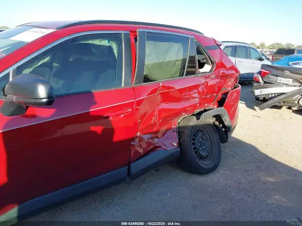 2019 TOYOTA RAV 4 auction photo 6