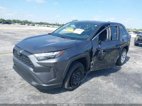 2T3H1RFV3PC251738 2023 TOYOTA RAV 4 - Image 2