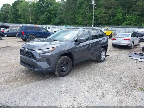 2T3H1RFV3RC281437 2024 TOYOTA RAV 4 - Image 2
