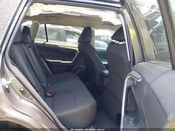 2T3H1RFV3RC302772 2024 TOYOTA RAV 4 - Image 8