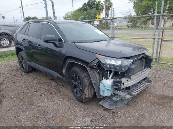 2T3H1RFV4MC136027 2021 TOYOTA RAV 4 - Image 1