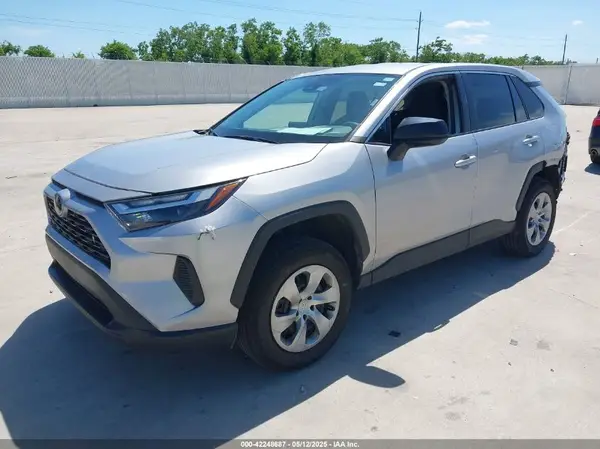 2T3H1RFV4PC236424 2023 TOYOTA RAV 4 - Image 2