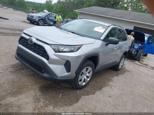 2T3H1RFV5MW180990 2021 TOYOTA RAV 4 - Image 2