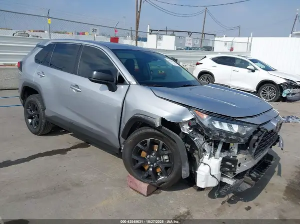 2T3H1RFV5NC209200 2022 TOYOTA RAV 4 - Image 1