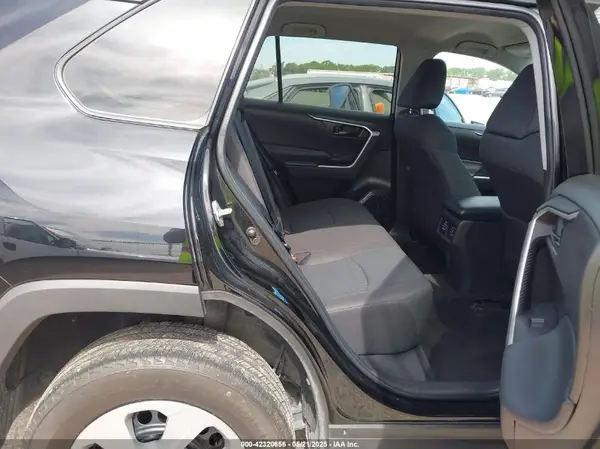 2T3H1RFV5PW265008 2023 TOYOTA RAV 4 - Image 8